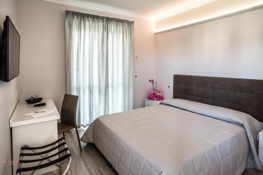 Hotel Villa Giulia Ciampino Esterno foto