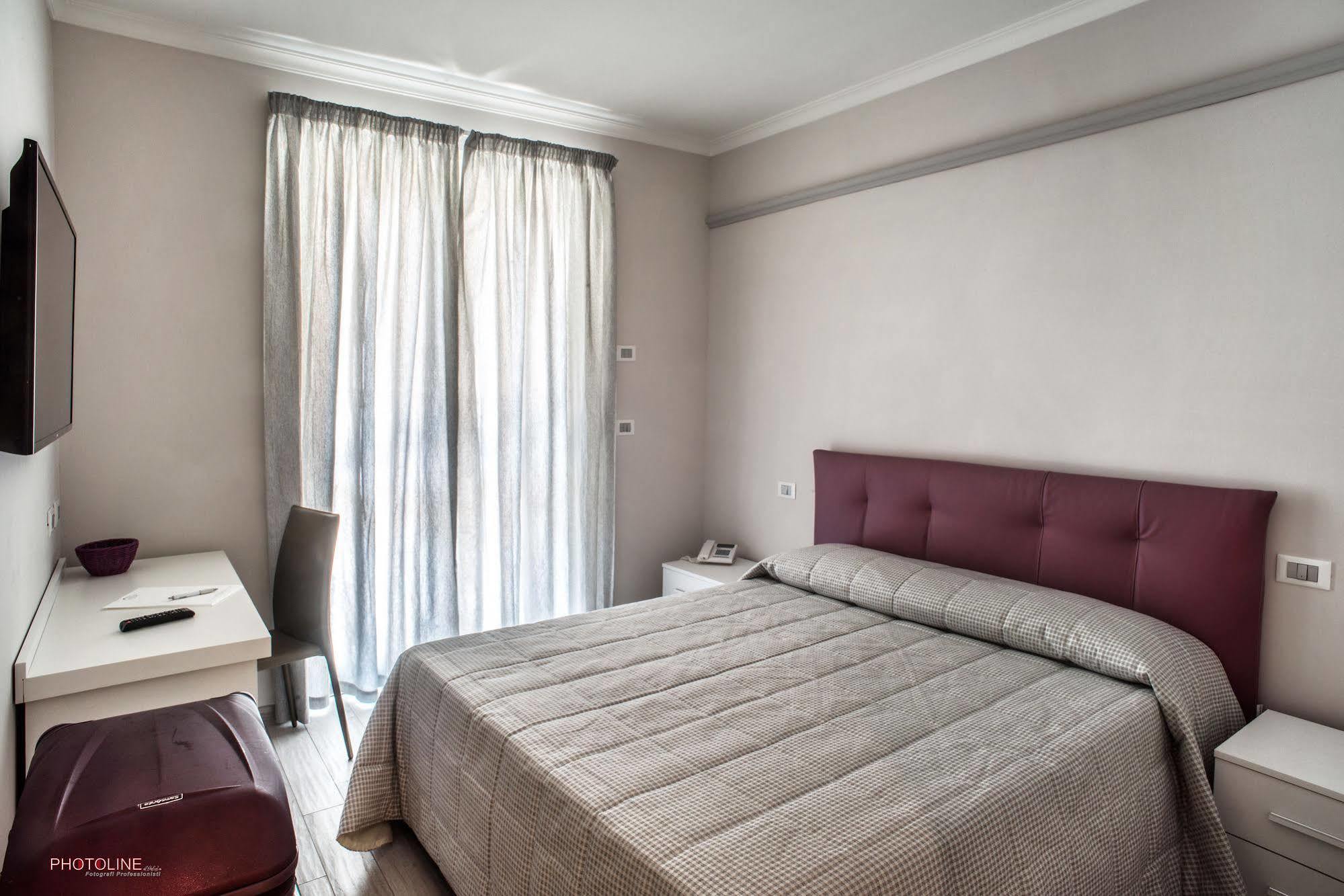 Hotel Villa Giulia Ciampino Esterno foto